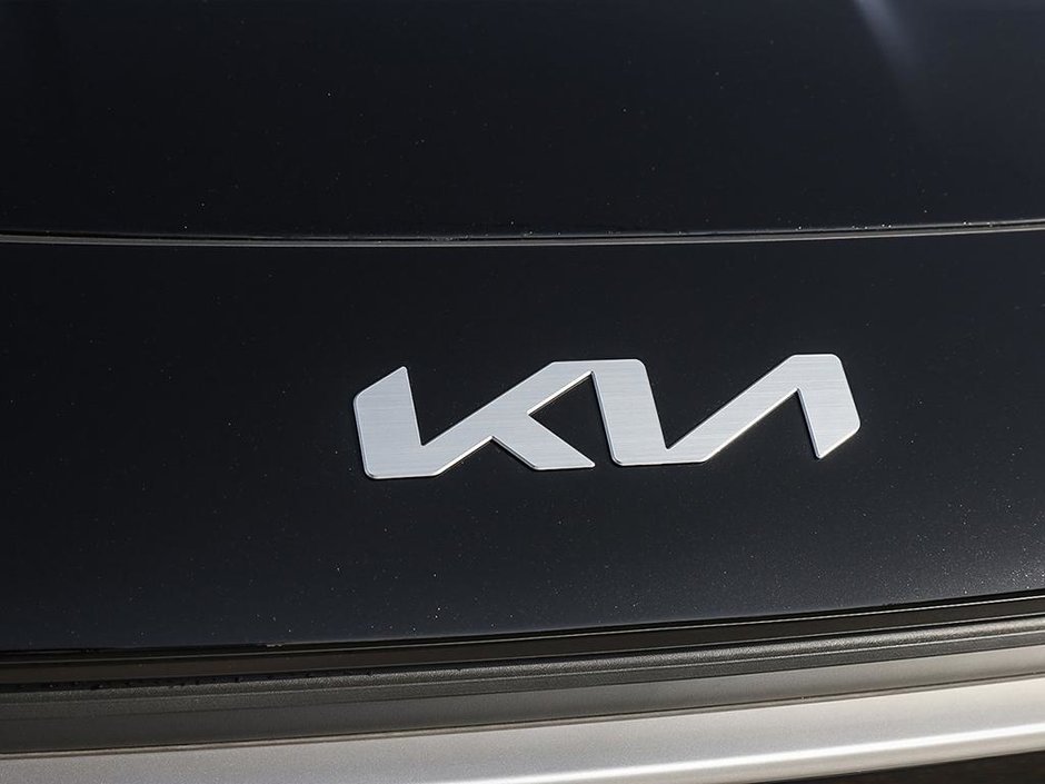 2026 Kia Niro HEV SX-8
