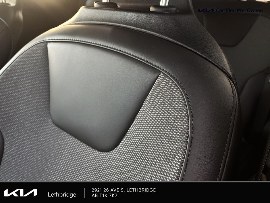 2025 Kia Niro Plug-In Hybrid EX-19