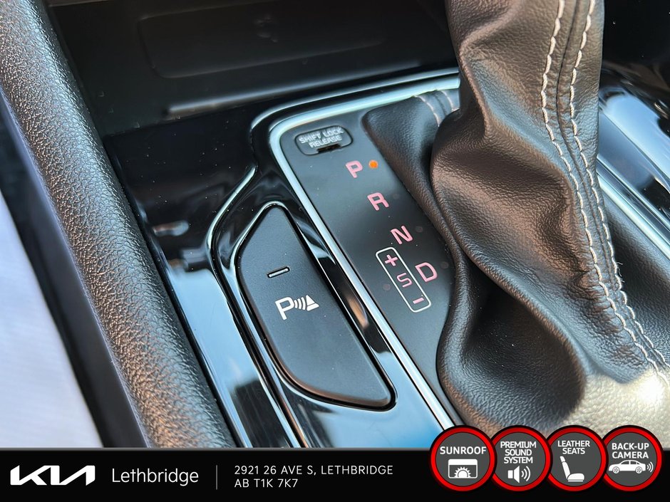2019 Kia NIRO SX Touring-15