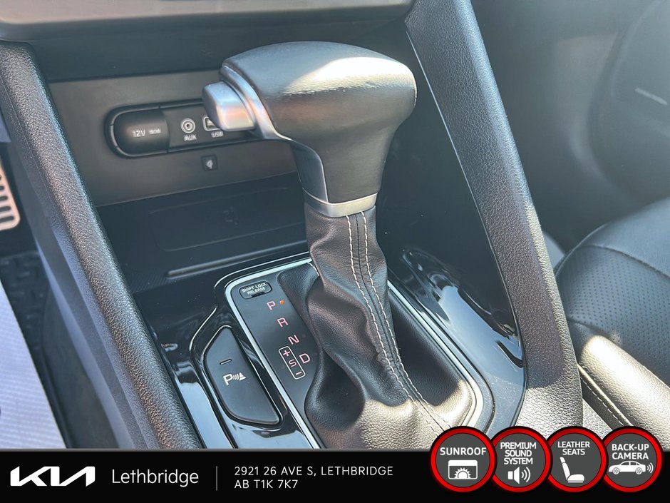 2019 Kia NIRO SX Touring-14