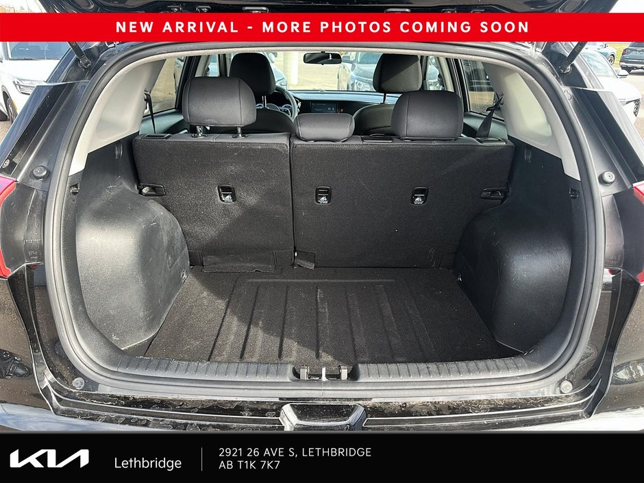 2022 Kia Niro L-5