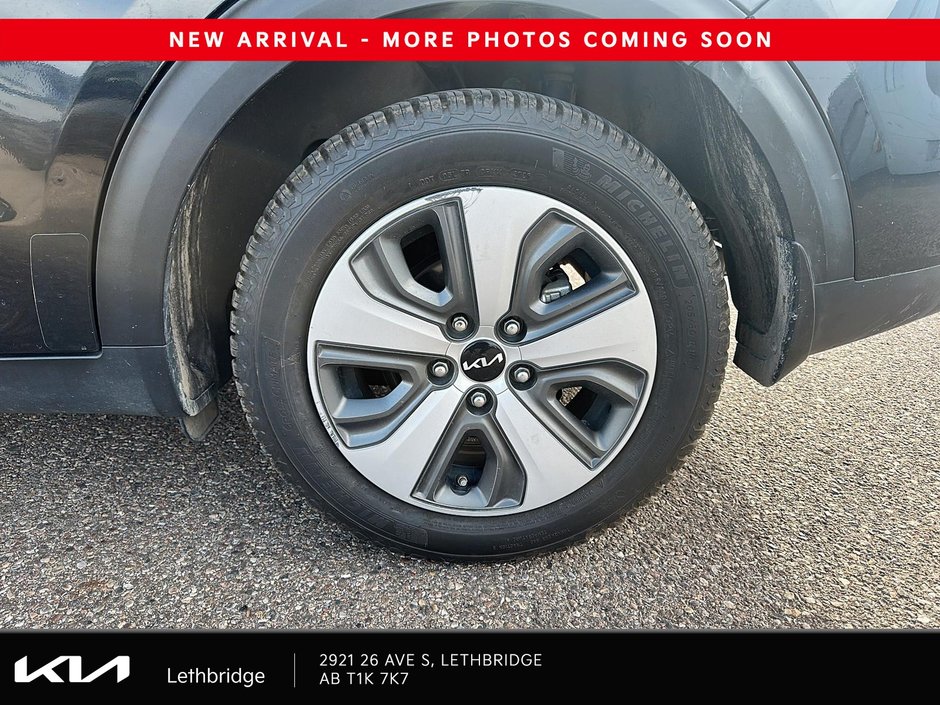 2022 Kia Niro L-6