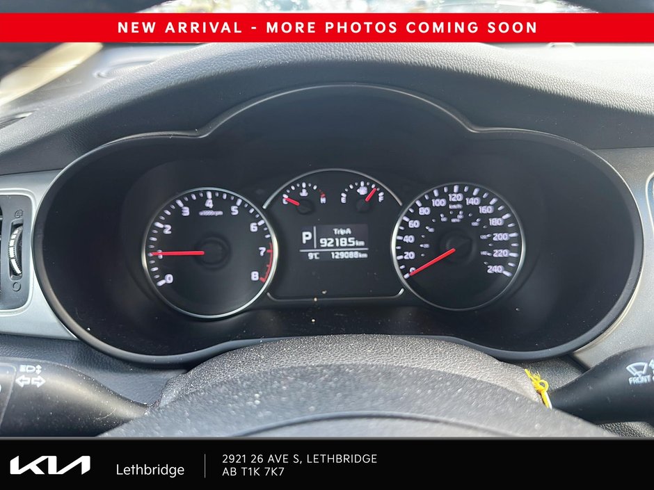 2017 Kia Rondo LX-12