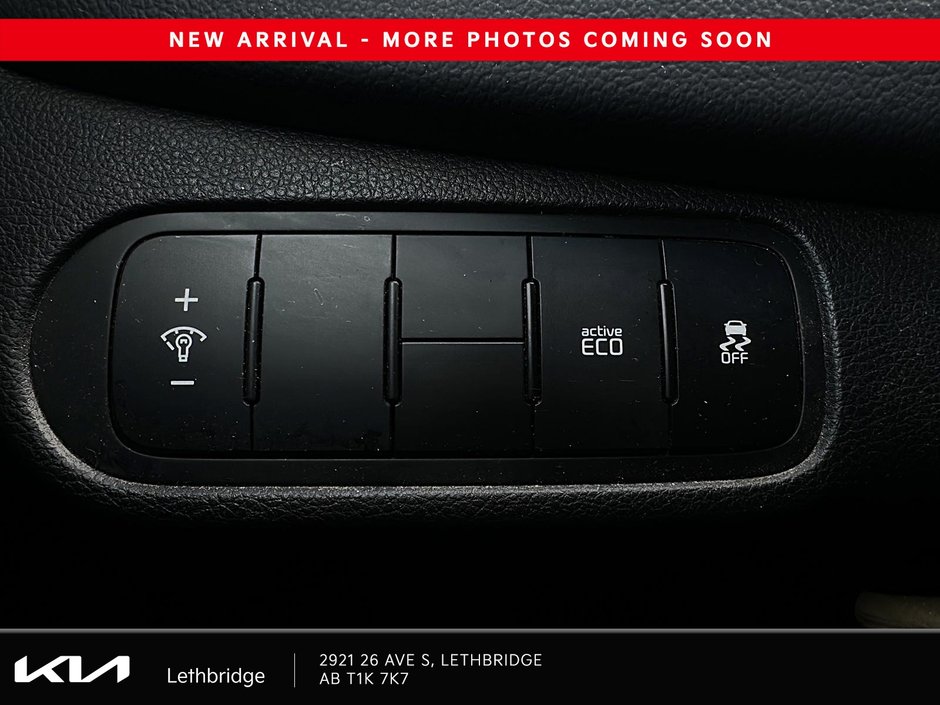 2017 Kia Rondo LX-15
