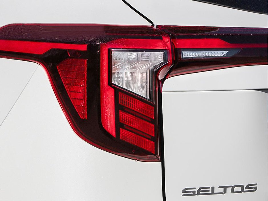 2026 Kia Seltos EX Premium-8