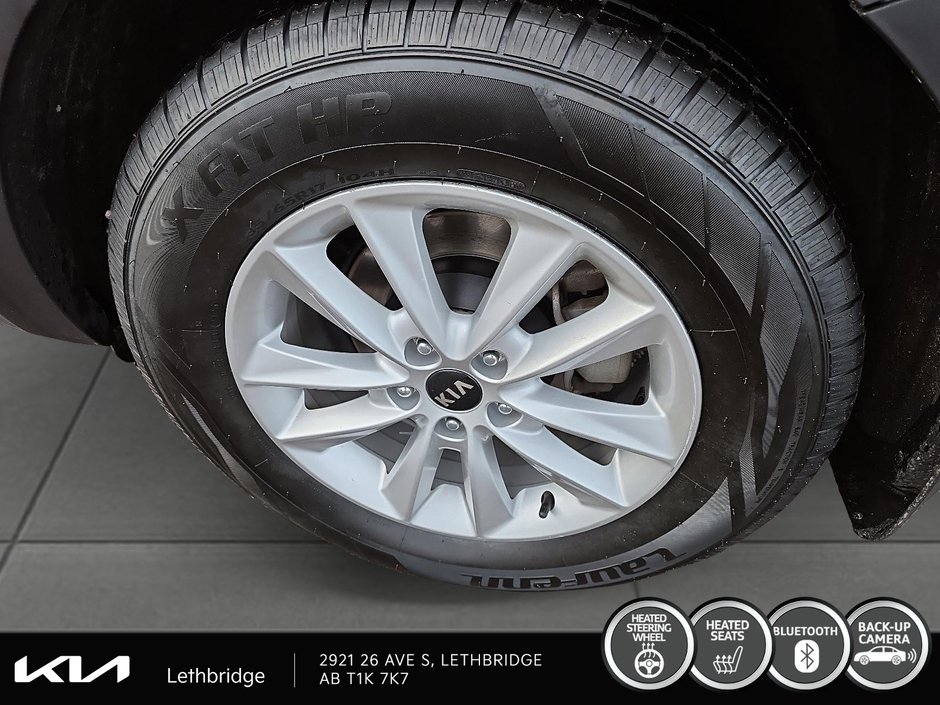 2019 Kia Sorento LX-6