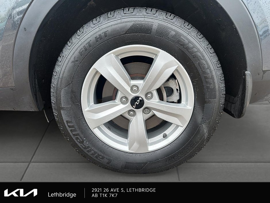 2024 Kia Sorento LX-6