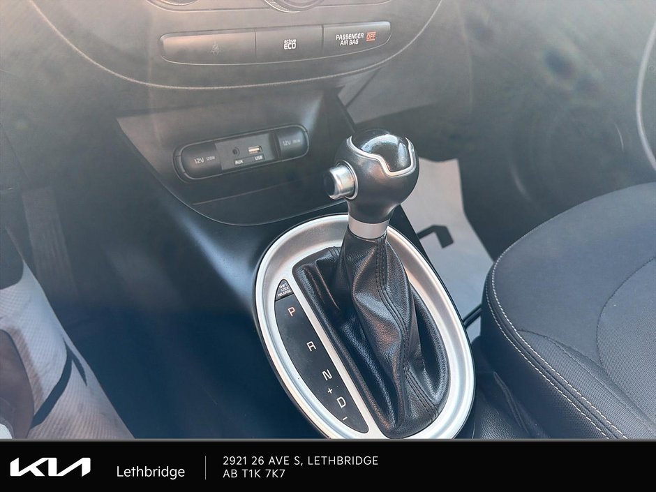 2016 Kia Soul LX-13
