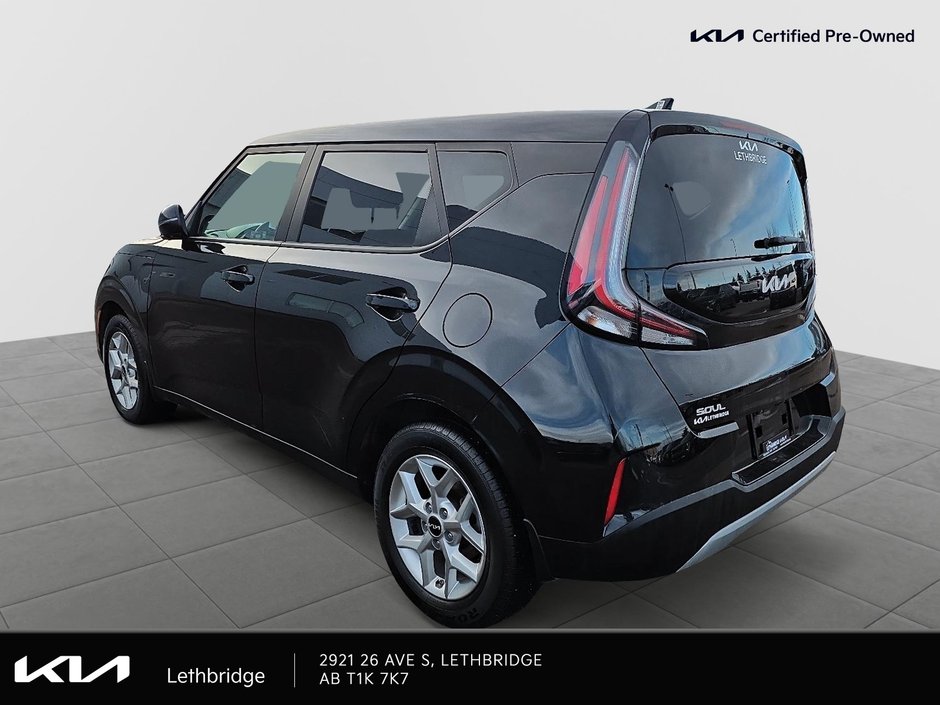 2023 Kia Soul EX-1