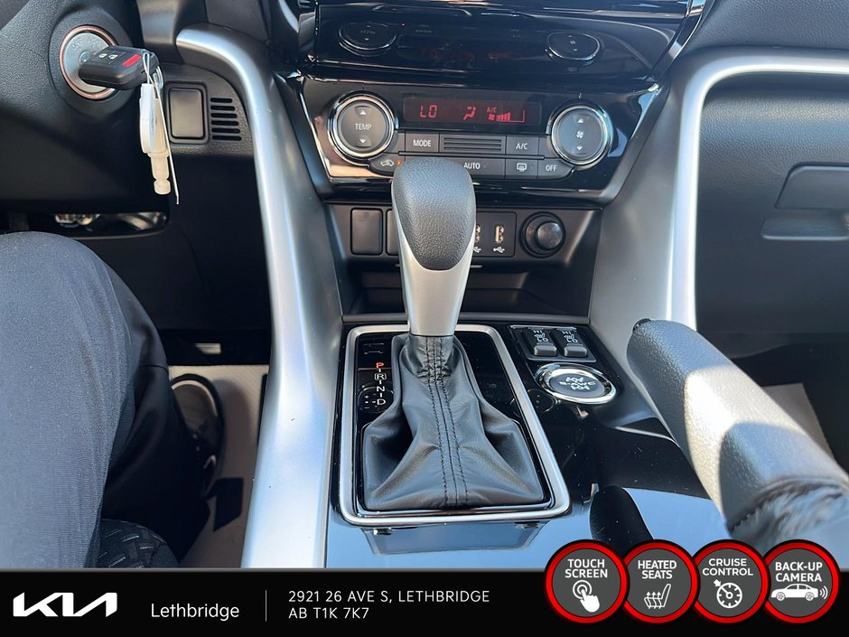 2025 Mitsubishi Eclipse Cross ES-13