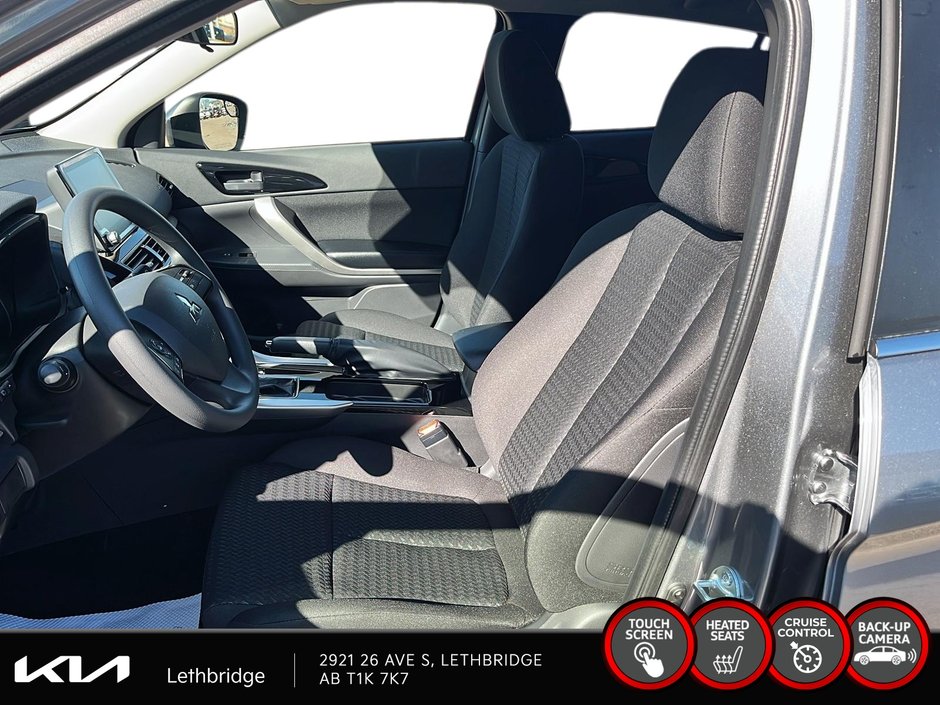 2025 Mitsubishi Eclipse Cross ES-8