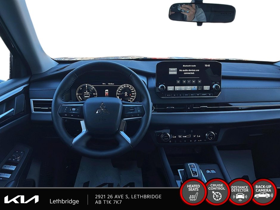 2024 Mitsubishi Outlander Plug-In Hybrid LE-9