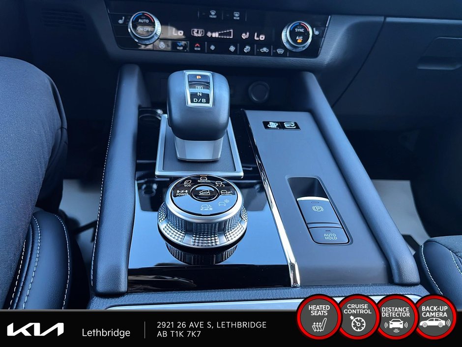 2024 Mitsubishi Outlander Plug-In Hybrid LE-14