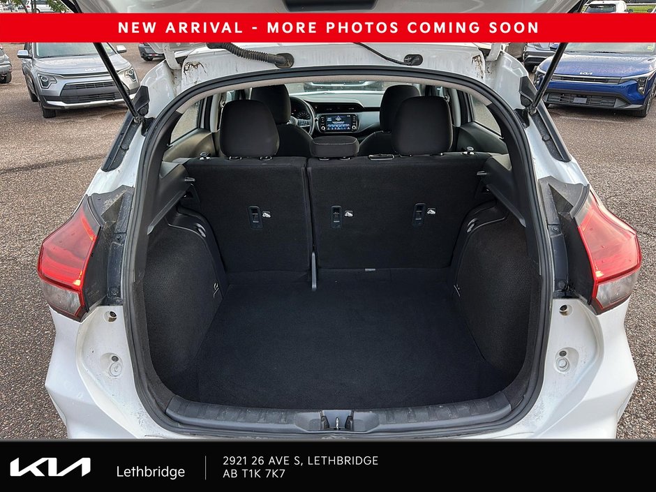 2025 Nissan Kicks Play S-5