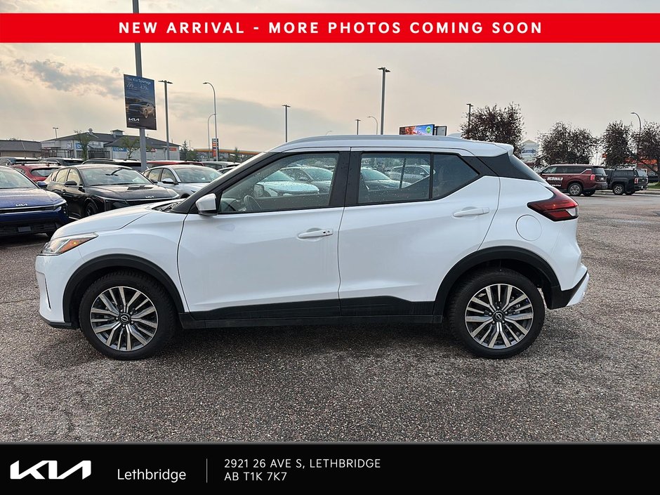 2025 Nissan Kicks Play S-4