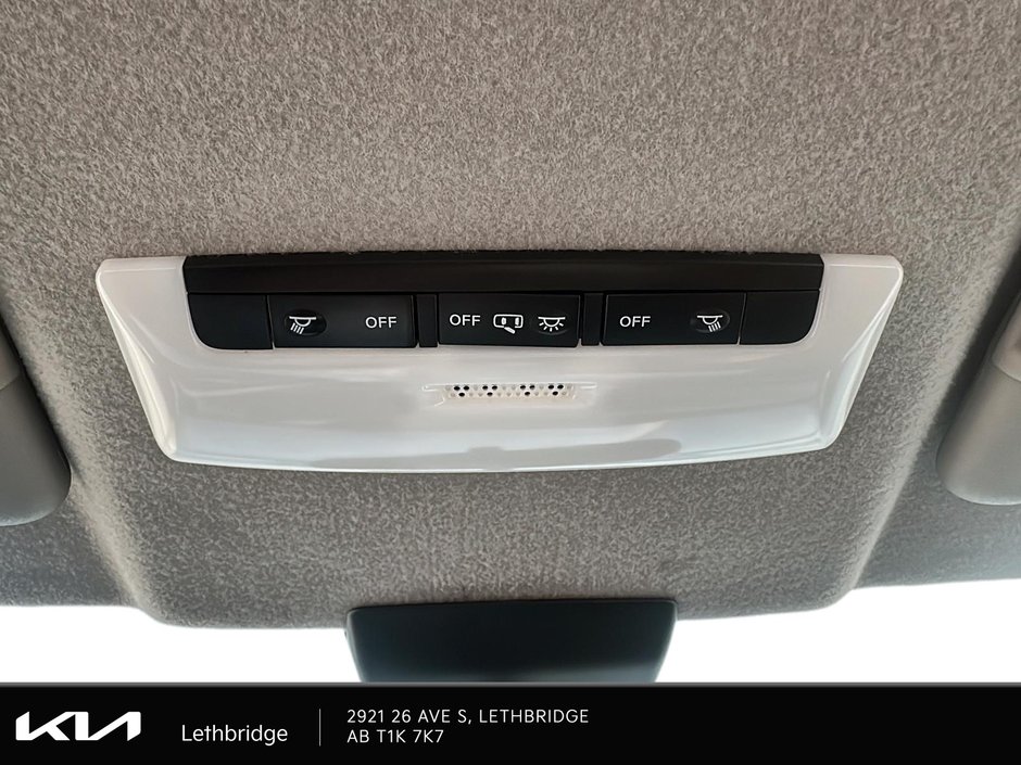 2024 Nissan Kicks SV-18