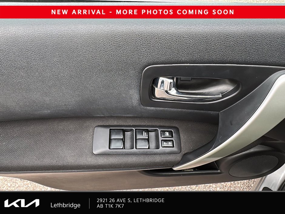 2012 Nissan Rogue S-10