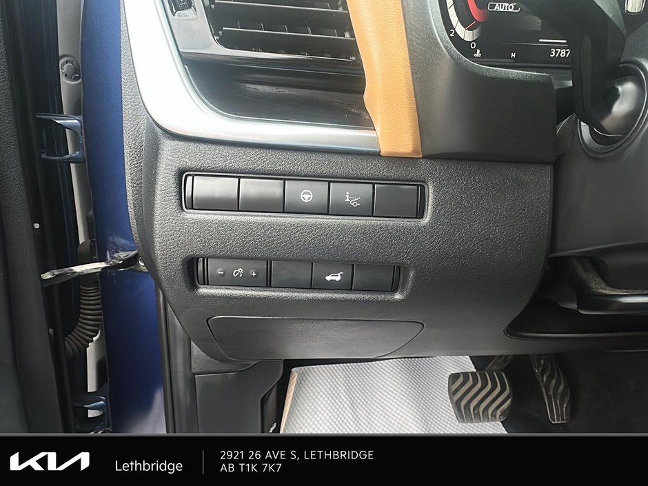 2021 Nissan Rogue Platinum-14