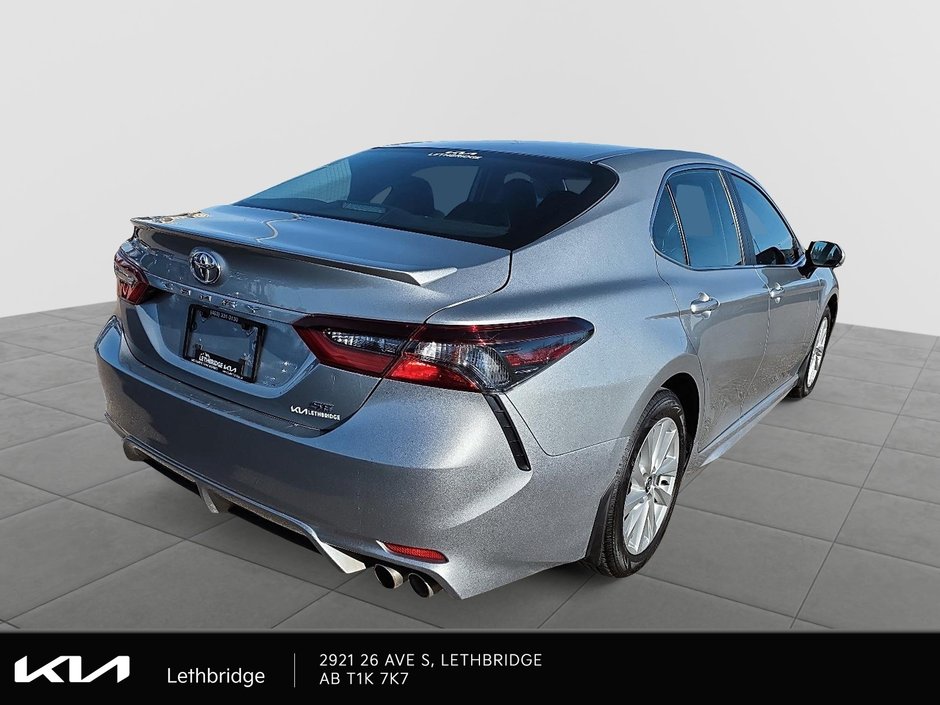 2024 Toyota Camry SE-2