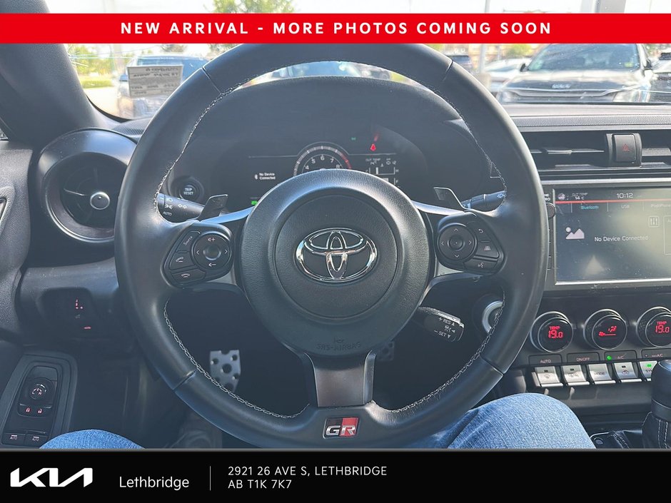 2024 Toyota GR86 Premium-10