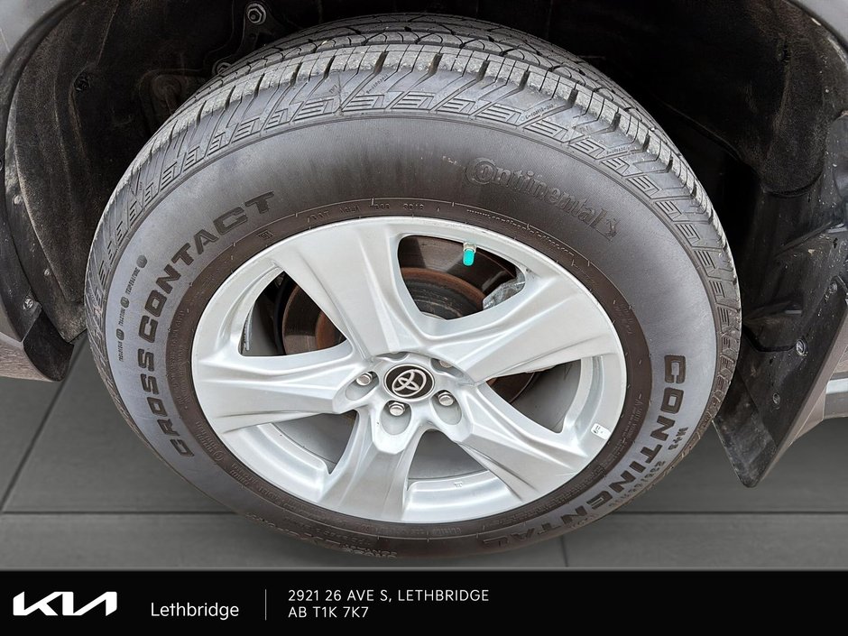 2024 Toyota Highlander LE-7