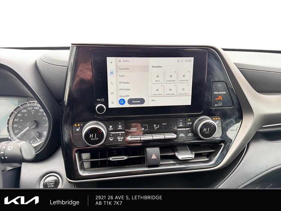 2024 Toyota Highlander LE-18