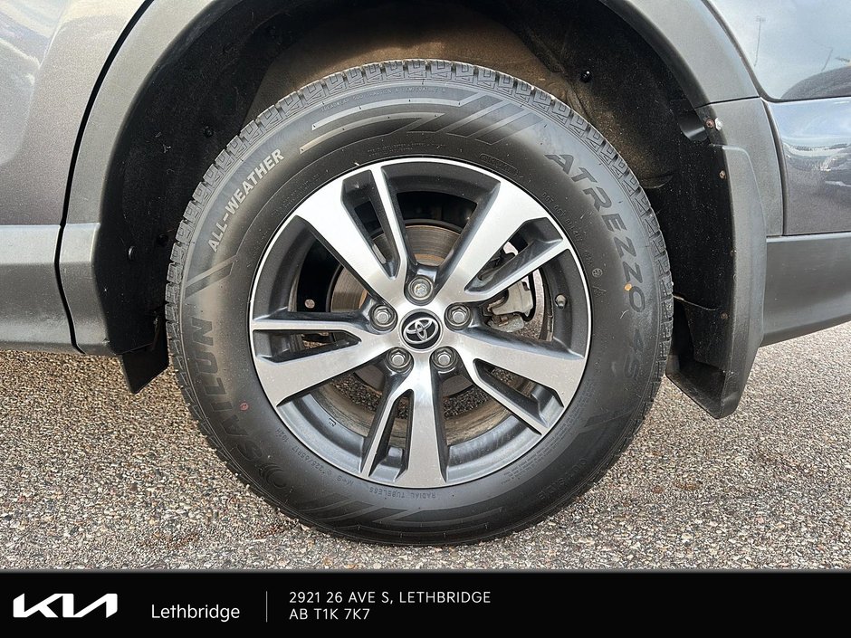 2018 Toyota RAV4 XLE-6