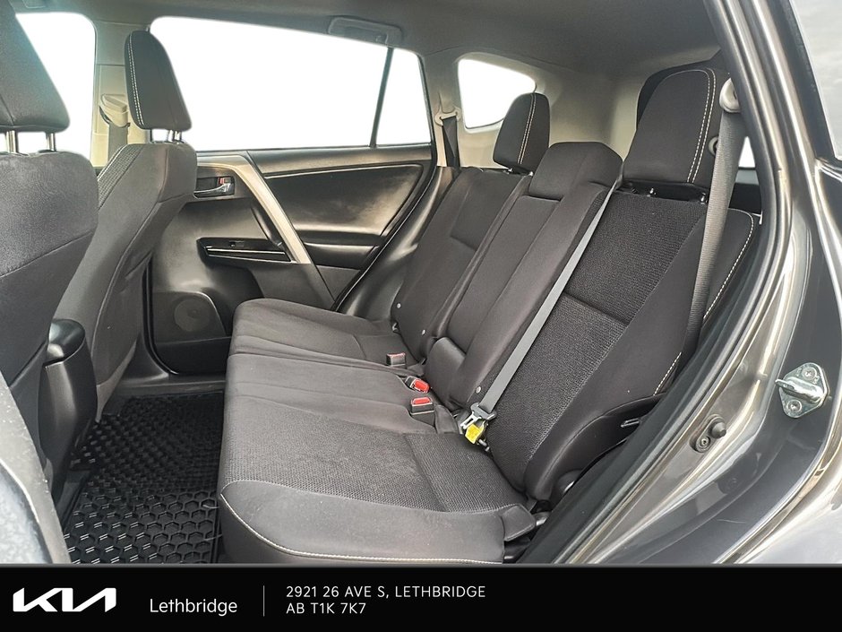 2018 Toyota RAV4 XLE-8