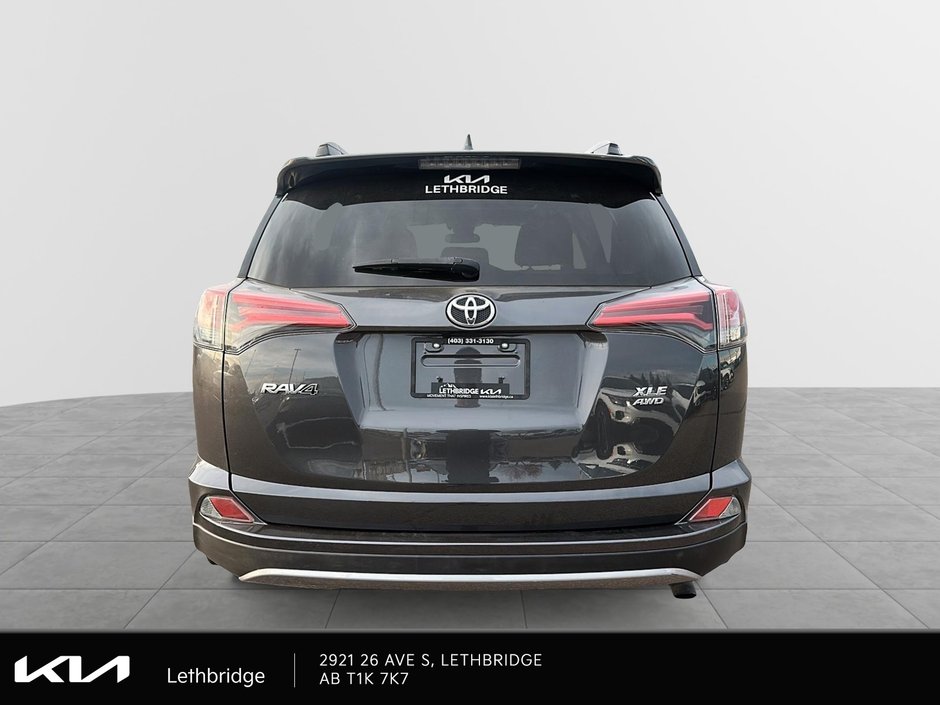 2018 Toyota RAV4 XLE-2