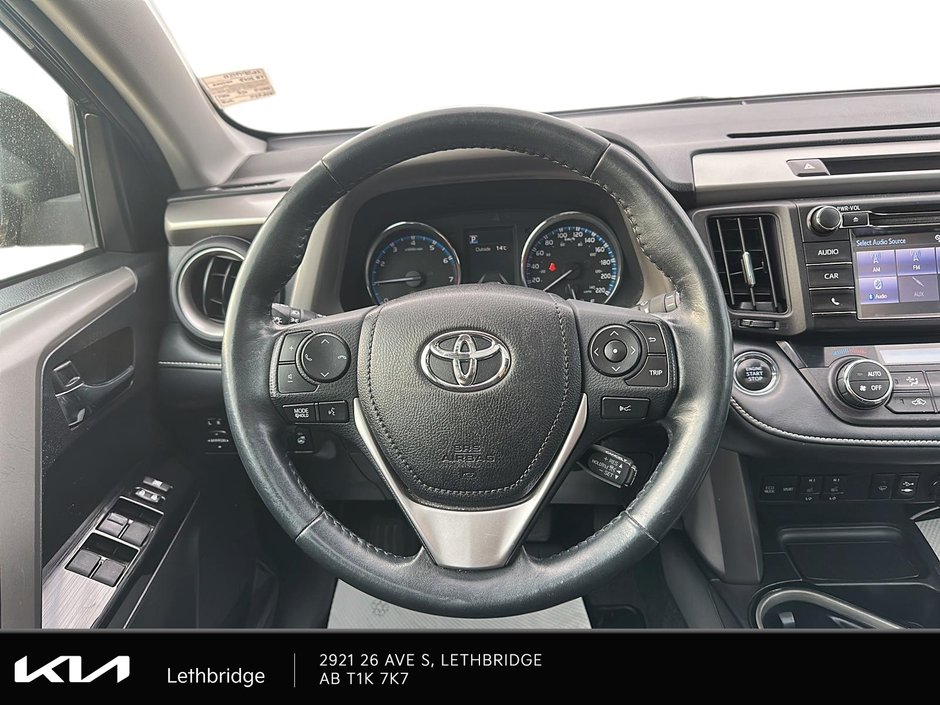2018 Toyota RAV4 XLE-11
