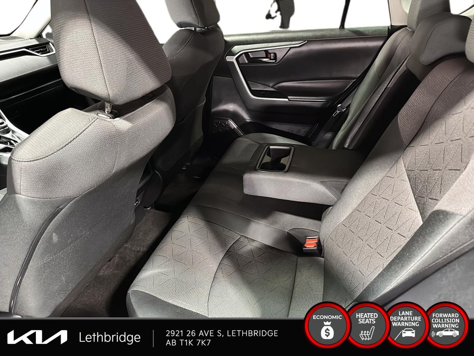 2023 Toyota RAV4 LE-7