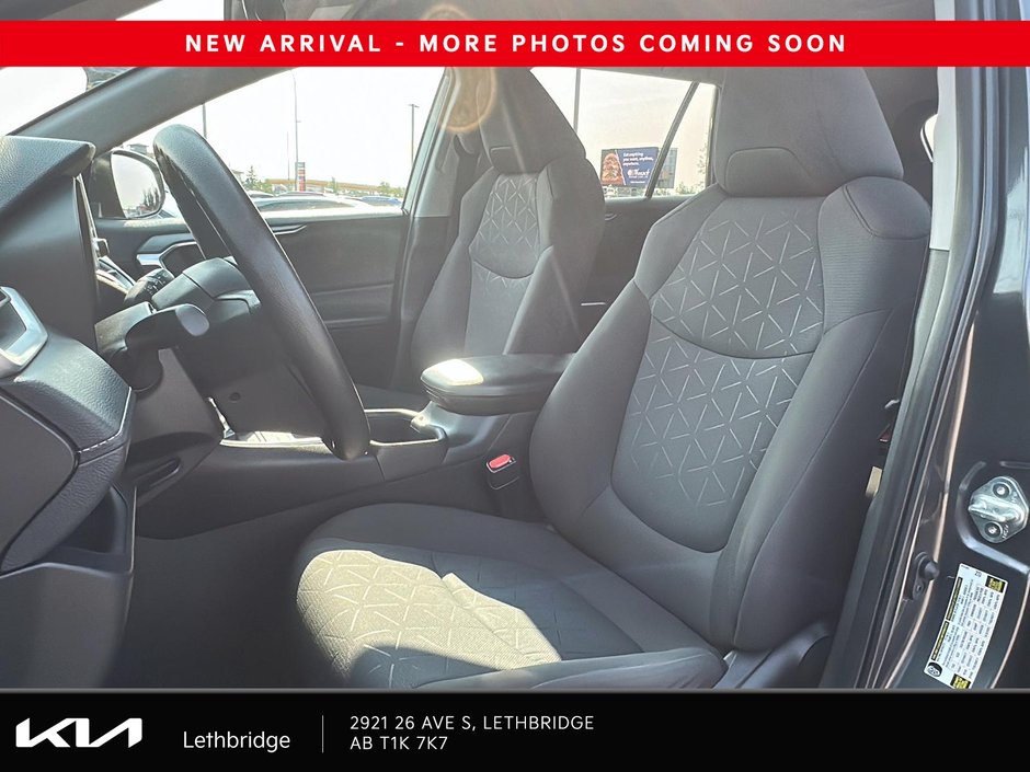 2023 Toyota RAV4 LE-7