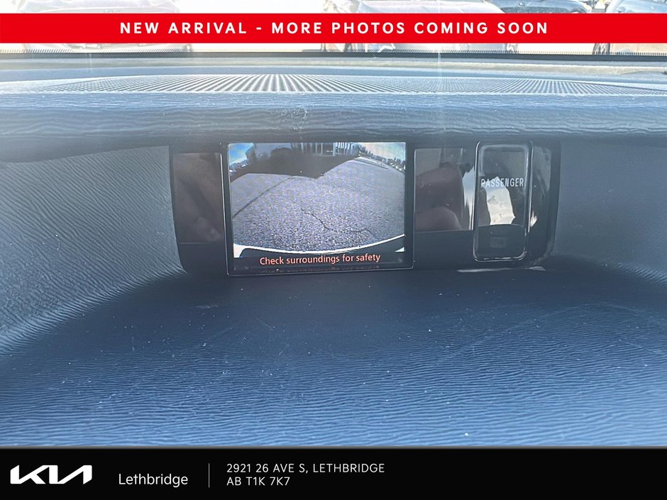 2013 Toyota Sienna LE-17