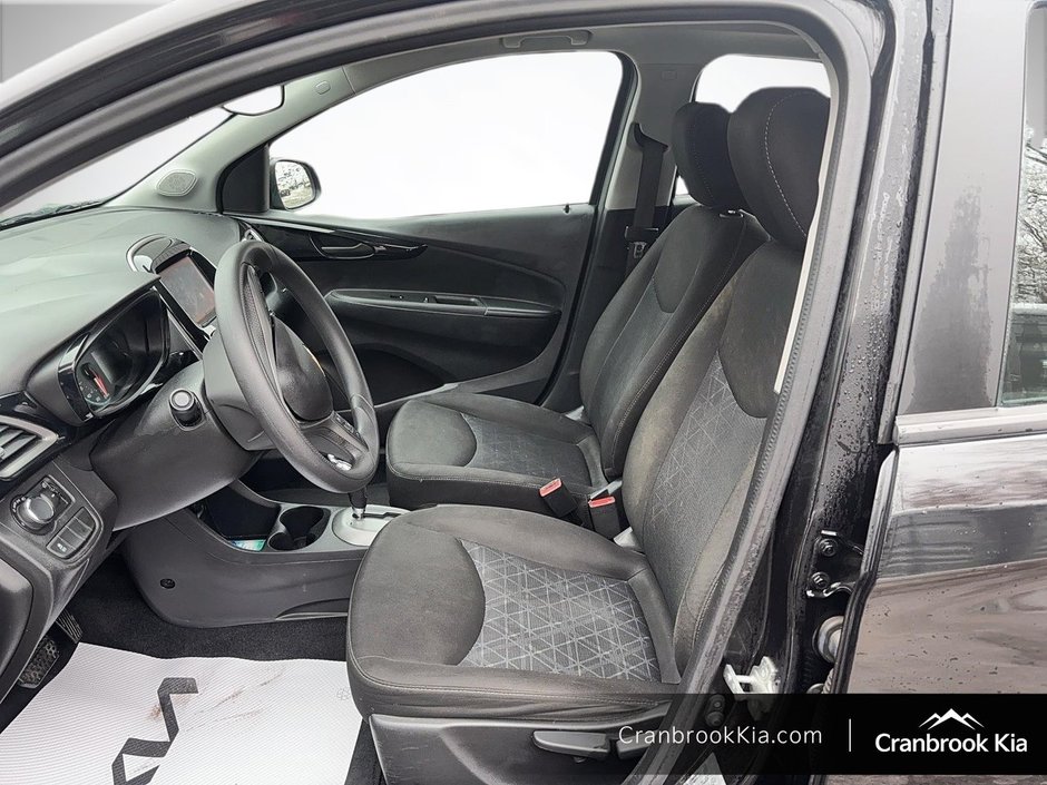 2021 Chevrolet Spark 1LT-9