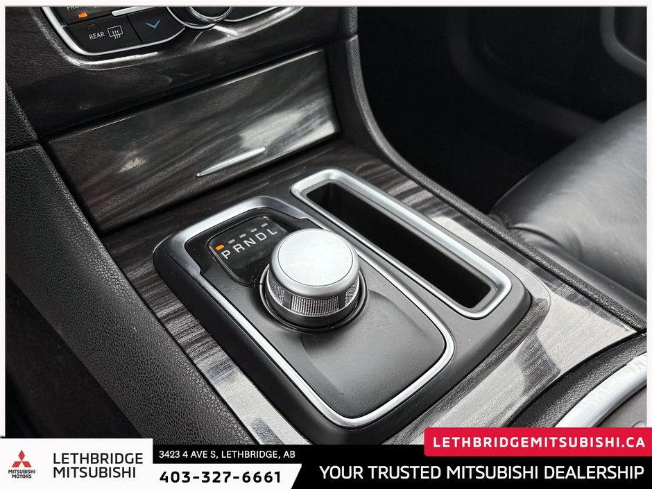 2022 Chrysler 300 Touring-18