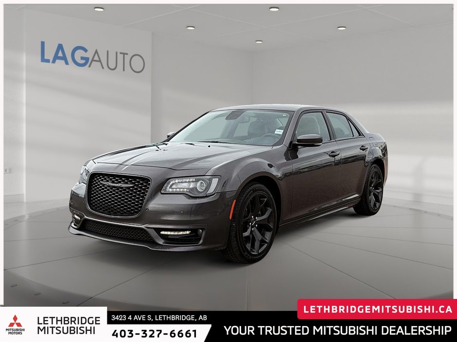 2022 Chrysler 300 Touring-0
