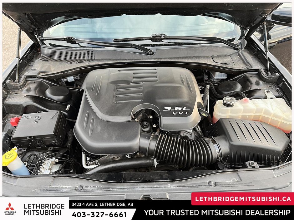 2023 Chrysler 300 Touring-6