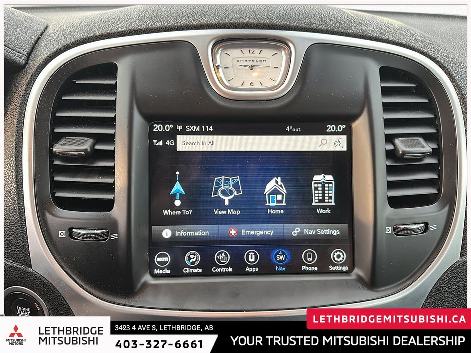 2023 Chrysler 300 Touring-15