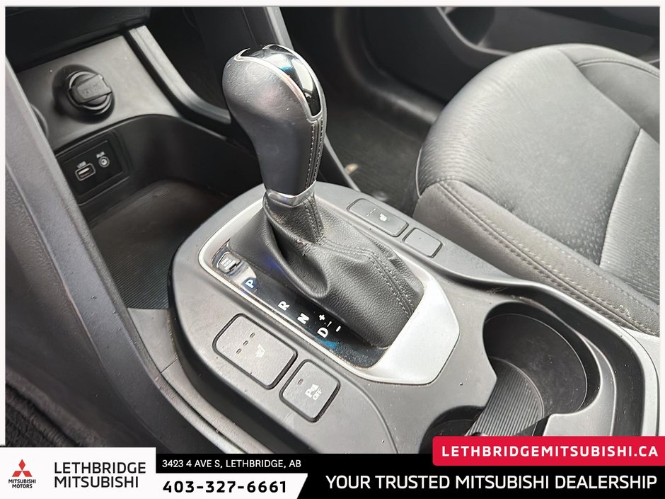 2017 Hyundai Santa Fe Sport 2.4 Base-14