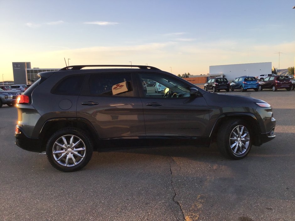 2018 Jeep Cherokee North-6