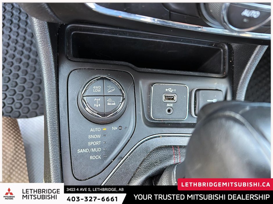 2020 Jeep Cherokee Trailhawk-15