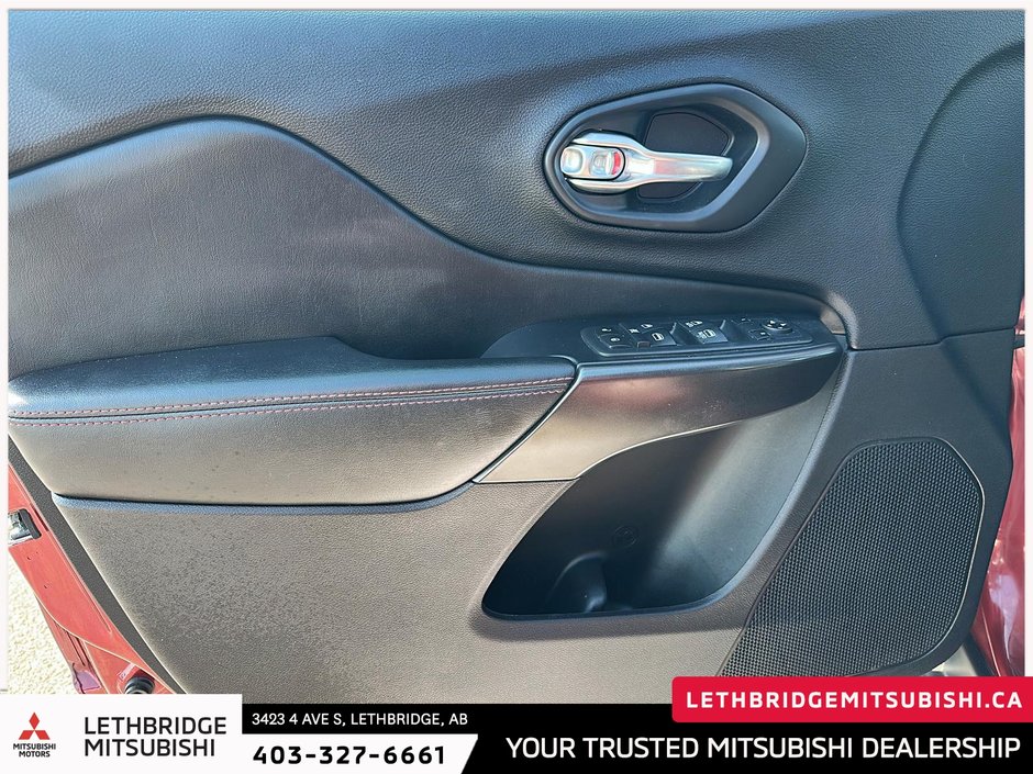 2020 Jeep Cherokee Trailhawk-10