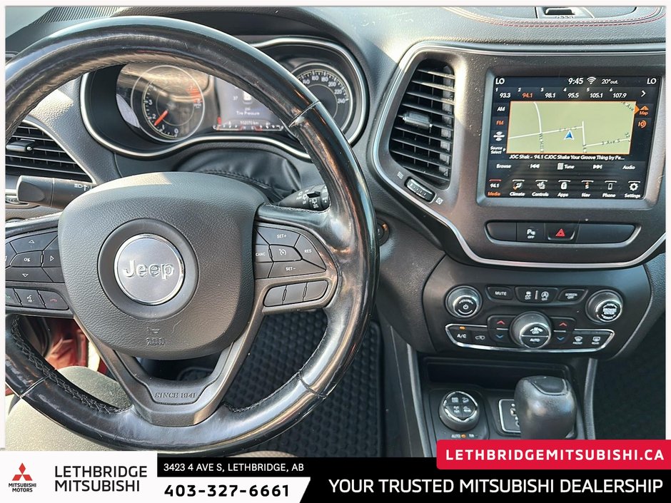 2020 Jeep Cherokee Trailhawk-13