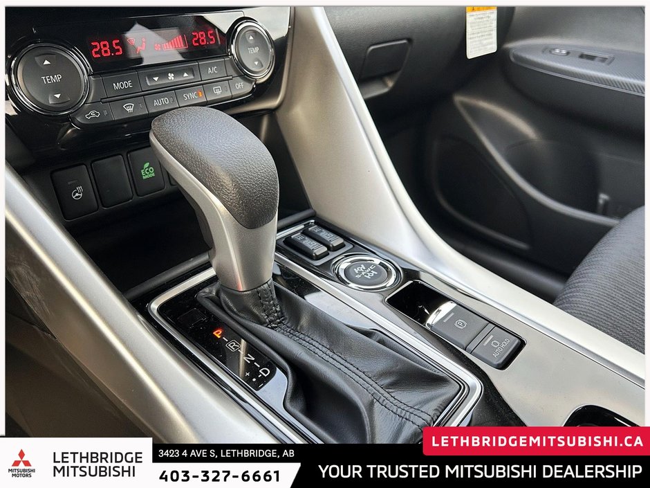 2025 Mitsubishi ECLIPSE CROSS SE S-AWC-18
