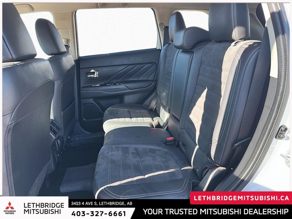 2019 Mitsubishi Outlander PHEV SE-16