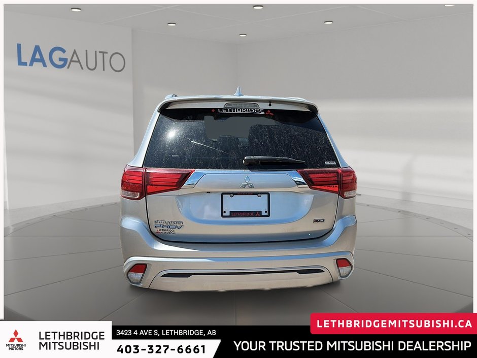 2020 Mitsubishi OUTLANDER PHEV LE-2