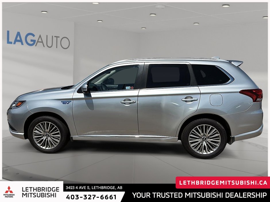 2020 Mitsubishi OUTLANDER PHEV LE-4