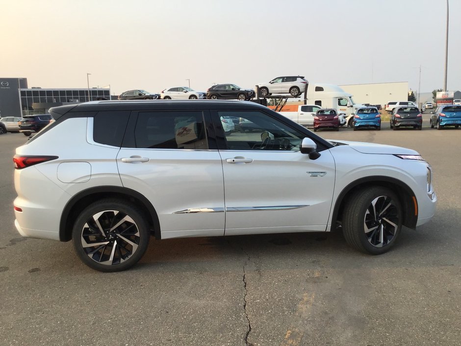 2023 Mitsubishi OUTLANDER PHEV GT-5