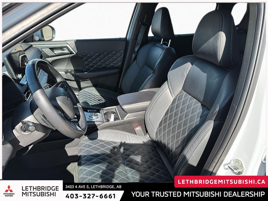 2023 Mitsubishi OUTLANDER PHEV GT-8