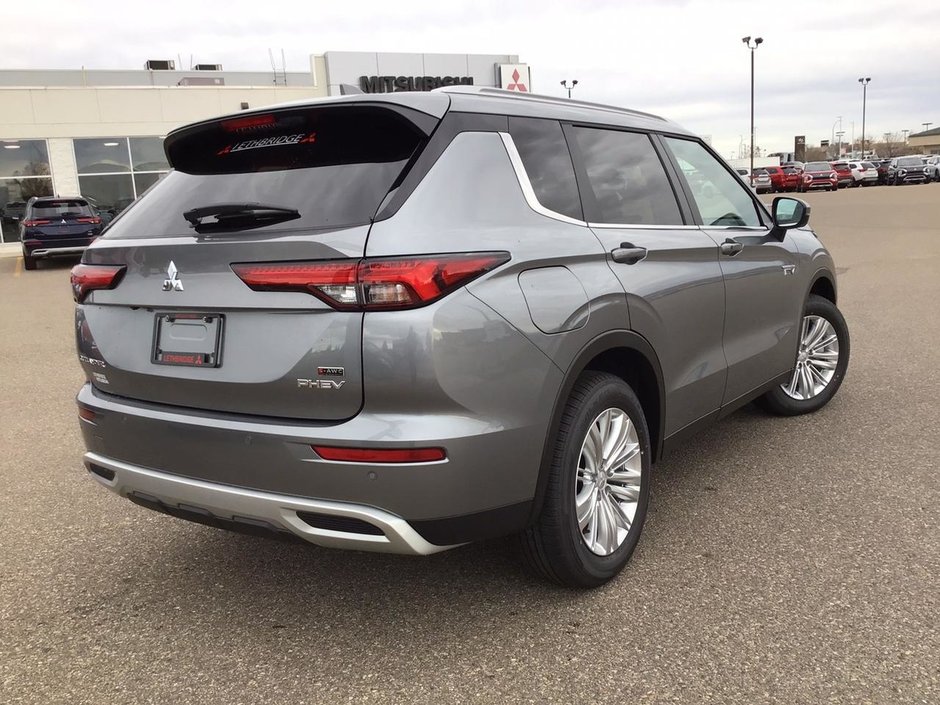 2024 Mitsubishi OUTLANDER PHEV LE 24T604184 Lethbridge Mitsubishi